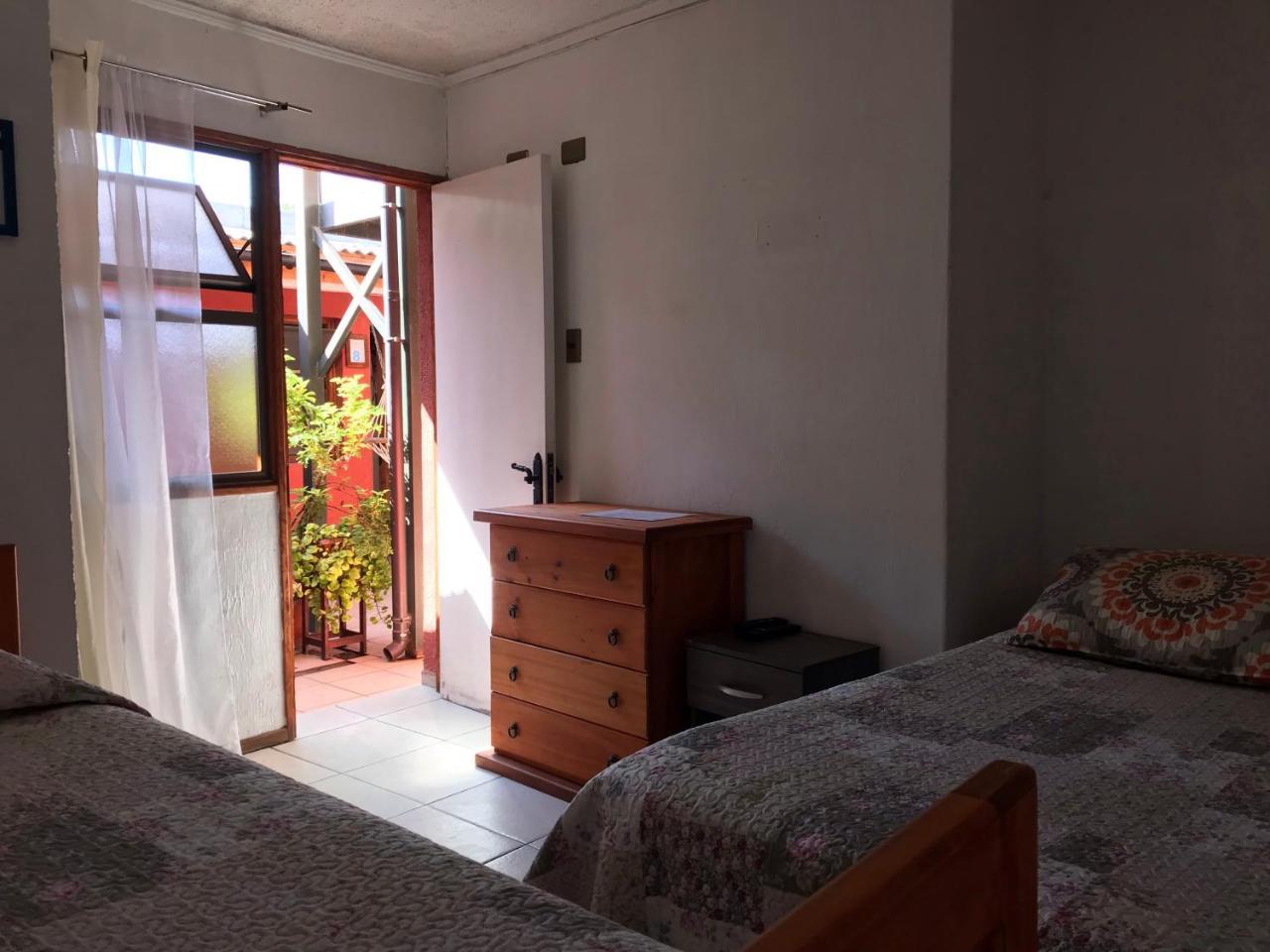 Hostal Avenue La Serena Luaran gambar